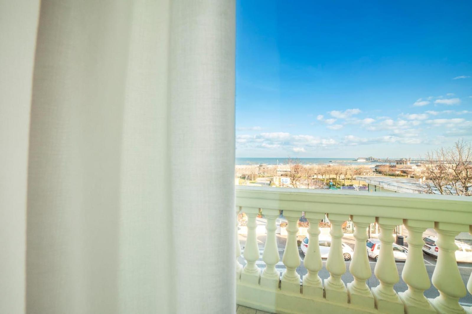 Hotel Nuovo Belvedere Rimini Ngoại thất bức ảnh
